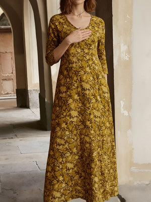 Elegant V-Neck Printed Dress